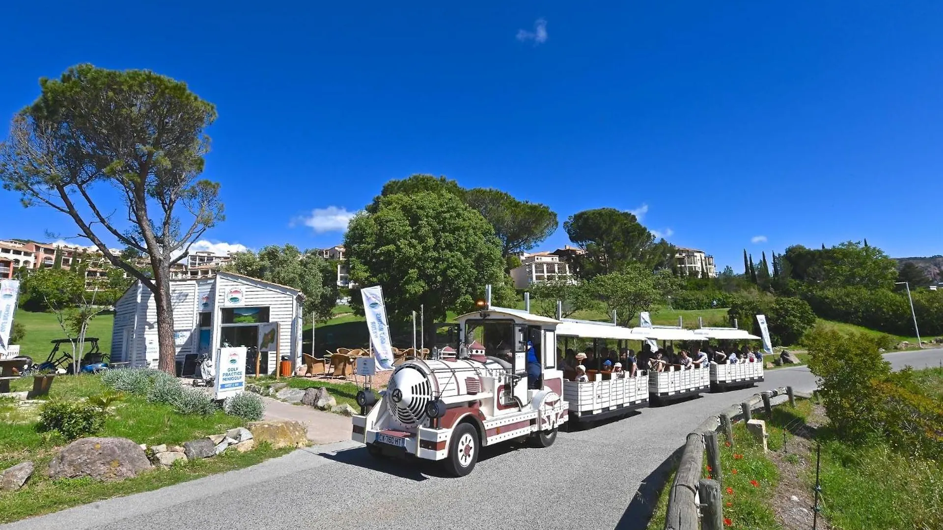 Studio Village Cap Esterel - Le Village-19 By Interhome Saint-Raphaël 0*,  Fransa